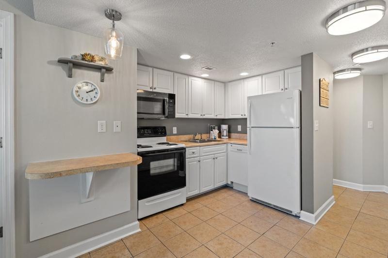 New Holiday Sands 511 Pools, Wifi, 2Br Oceanfront Villa Myrtle Beach Luaran gambar